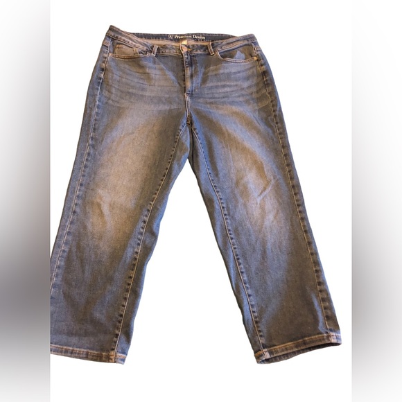 Premium Denim Jeans - Picture 2 of 4